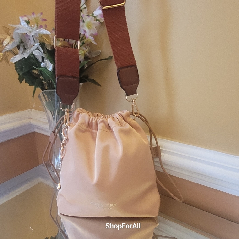 Burberry draw string pouch - Picture 12 of 13